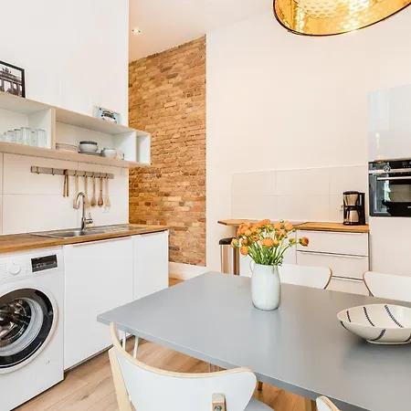 Stylish New Cube Loft Ii By Berlin-wall-apartments Berlin