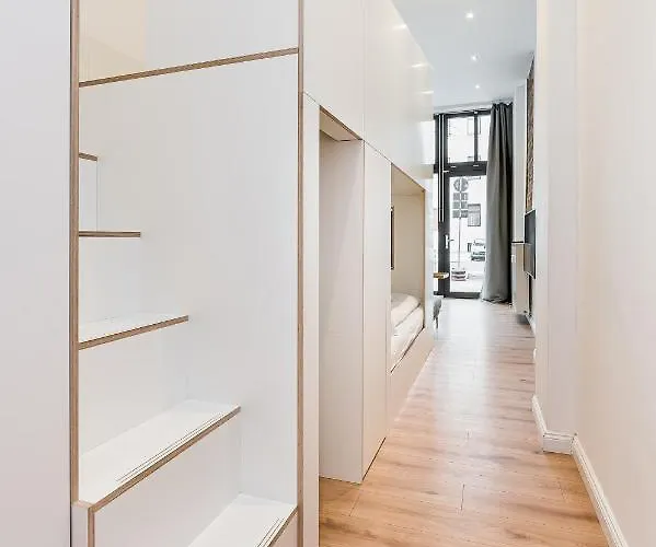 Stylish New Cube Loft Ii By Berlin-wall-apartments * Berlín