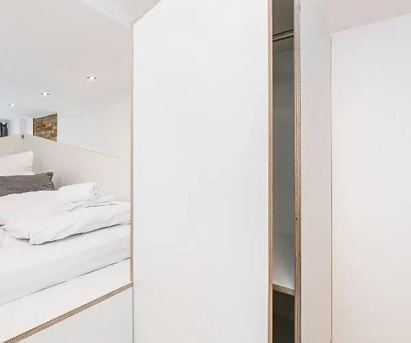 Stylish New Cube Loft Ii By Berlin-wall-apartments