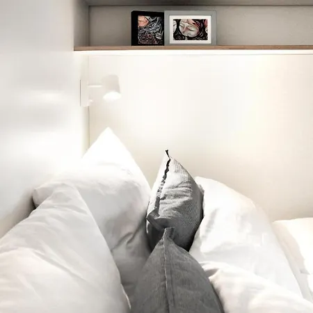 Stylish New Cube Loft Ii By Berlin-wall-apartments Daire